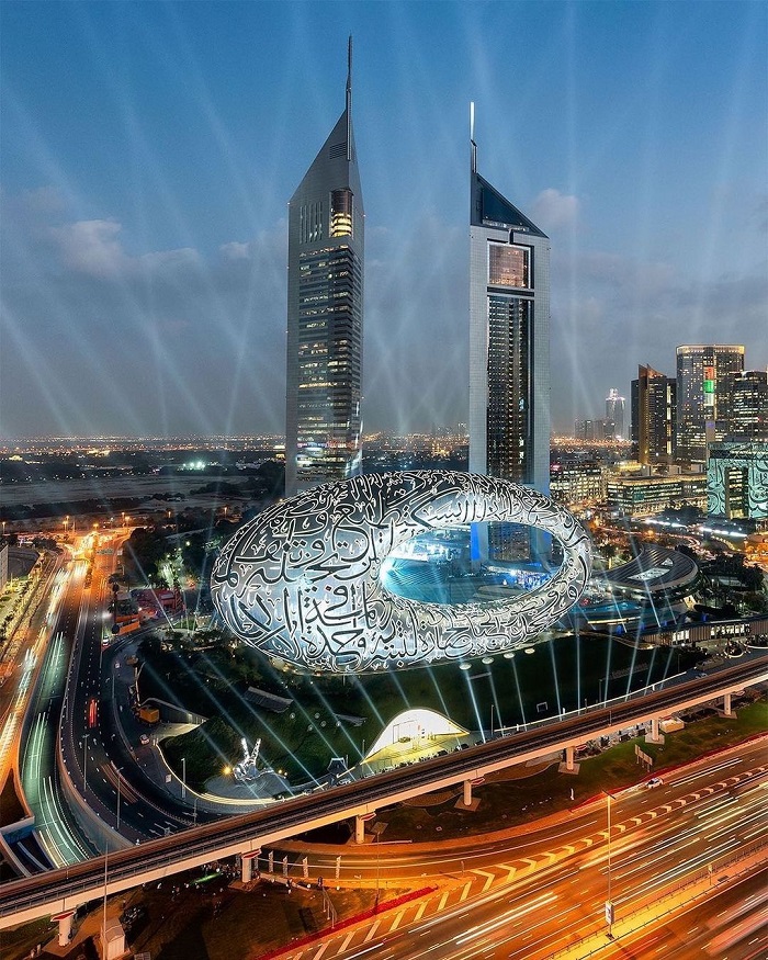bảo tàng tương lai Dubai đã lọt vào danh sách 14 bảo tàng đẹp nhất thế giới do tạp chí National Geographic bình chọn.