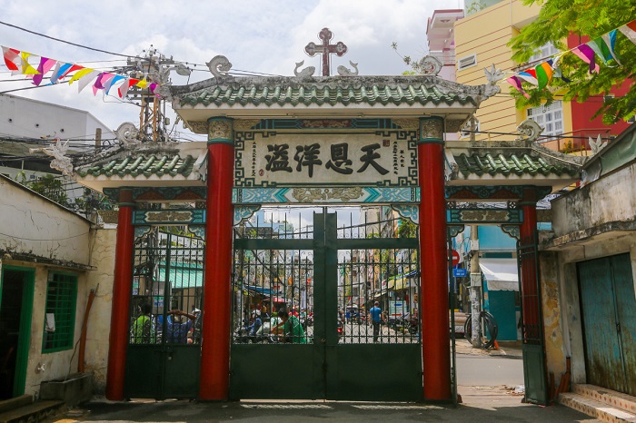 nhà thờ Cha Tam Sài Gòn - tham quan