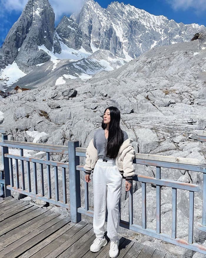 Núi Tuyết Ngọc Long - một trong những thắng cảnh đẹp ở Lệ Giang tuyệt đẹp vào mùa đông 