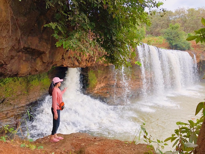 Dak Mai Binh Phuoc waterfall- virtual life