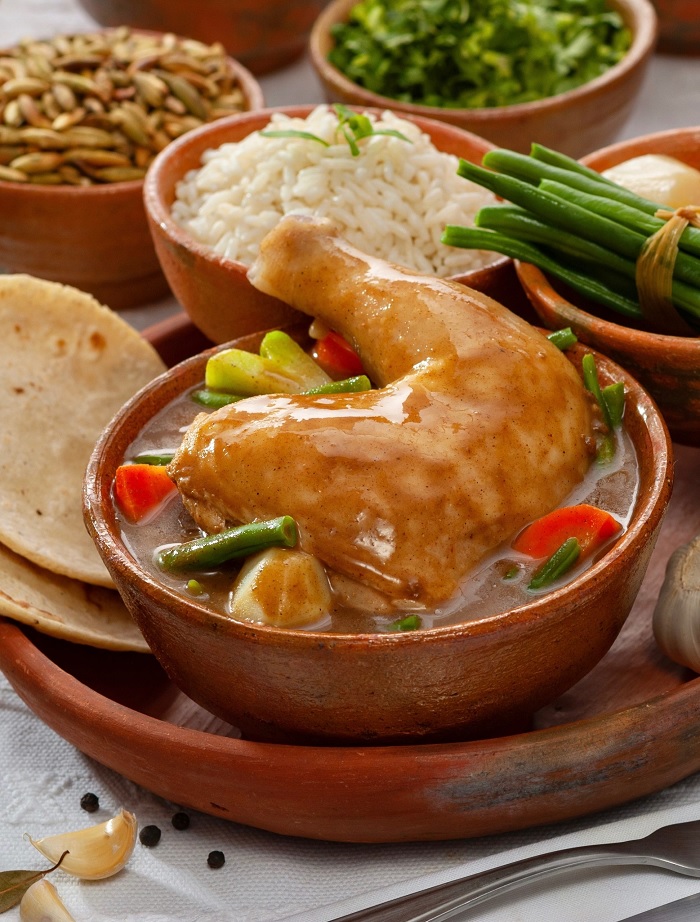 Jocon de polo hoặc gà hầm - ẩm thực Guatemala