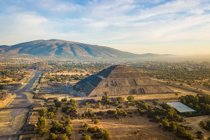 Bạn có biết có những kim tự tháp 2000 năm tuổi gần Thành phố Mexico không - kim tự tháp Teotihuacan