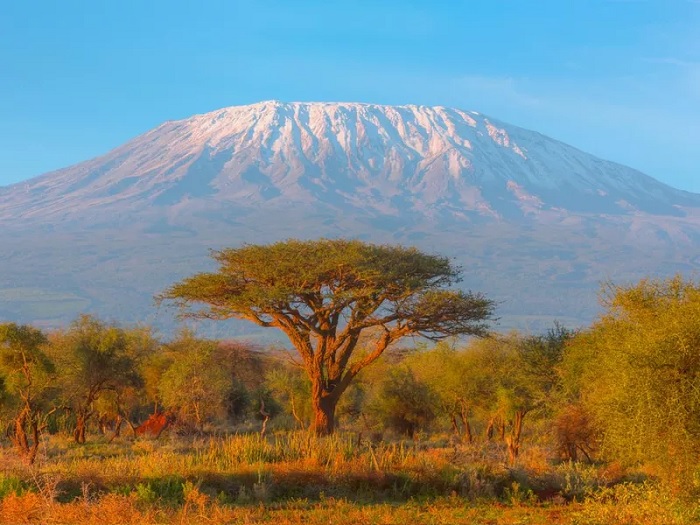 Núi Kilimanjaro - 10 kỳ quan thiên nhiên nguy hiểm nhất thế giới