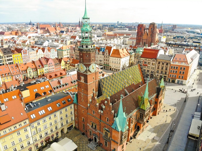 Tòa thị chính Wrocław là công trình kiến trúc Gothic ở Châu Âu