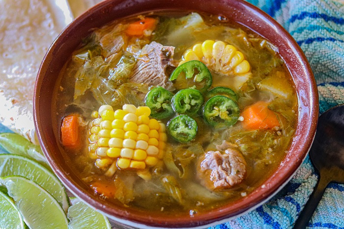 Caldo de res, món súp thịt bò nổi tiếng của ẩm thực Guatemala