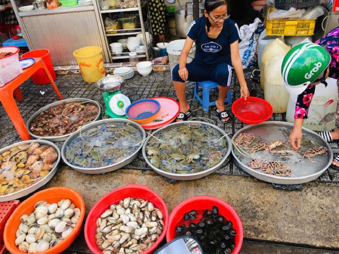 Các khu chợ hải sản ở Phú Quốc - chợ Hàm Ninh