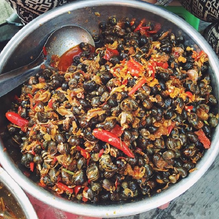 Ốc gạo là đặc sản cực kỳ nổi tiếng của cù lao Tân Phong
