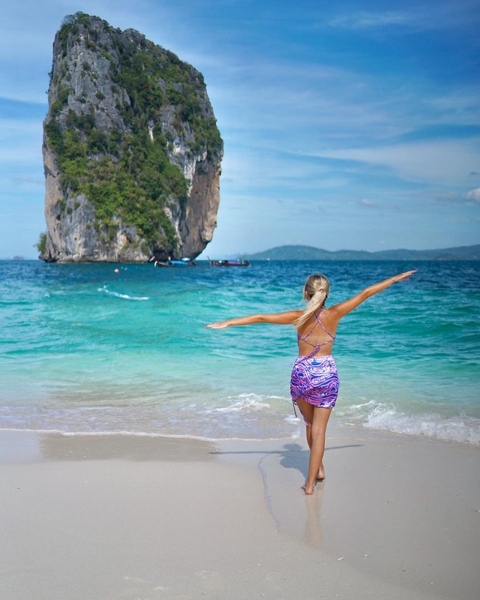 Tham quan các đảo ở Krabi là hoạt động phổ biến ở bãi biển Ton Sai