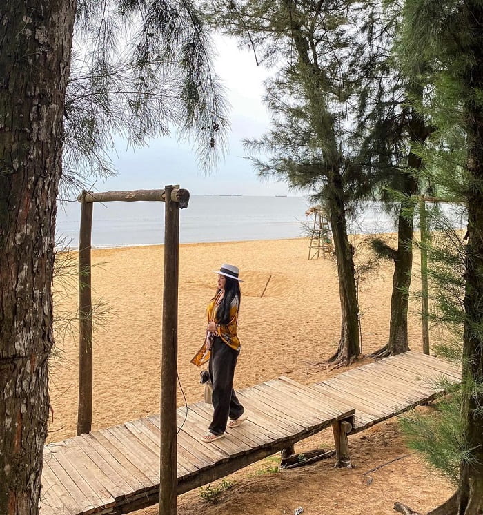 điểm du lịch Thanh Hoá 30/4 - bãi Đông