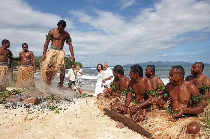 Lễ đốt lửa - trải nghiệm văn hóa trên đảo Fiji
