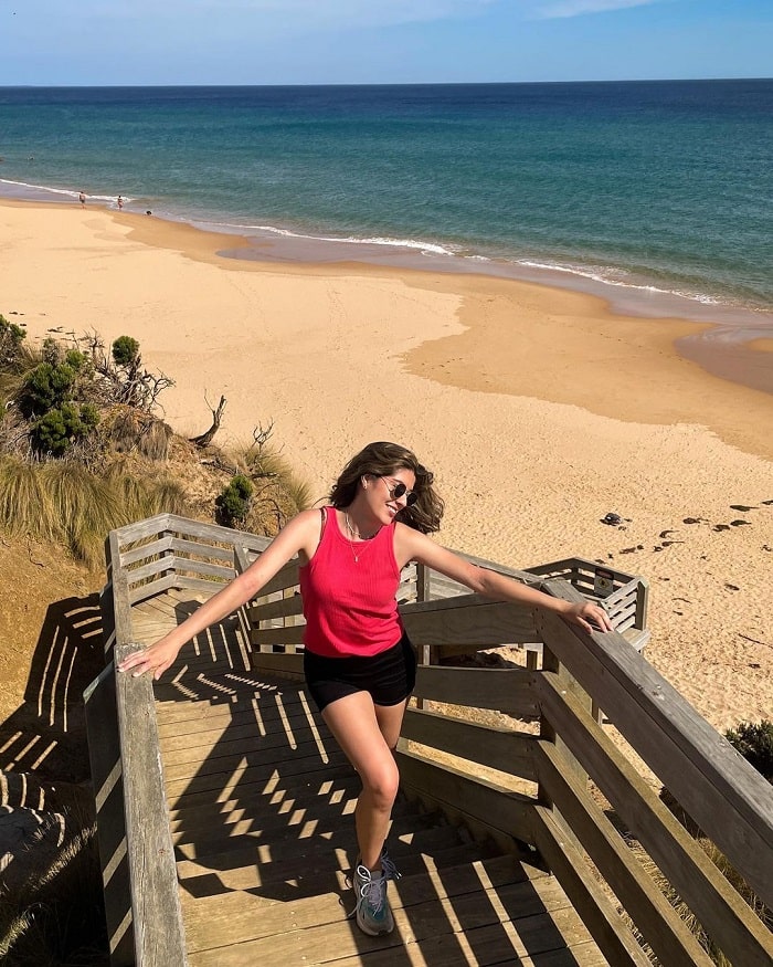 Đi bộ trên đường mòn Cape Woolamai ở đảo Phillip Úc