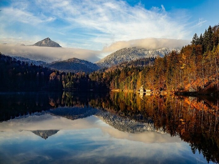 Hồ Pfrillsee là điểm tham quan ở thị trấn Kufstein Áo