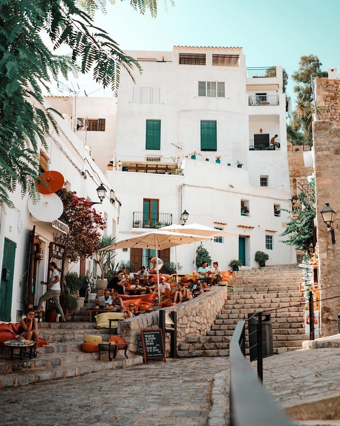 Khu phố cổ Ibiza là khu phố cổ đẹp trên thế giới nằm tại Tây Ban Nha
