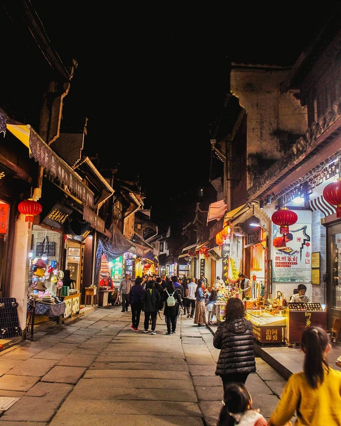 Khu phố Tunxi là phố cổ đẹp trên thế giới nằm tại Trung Quốc