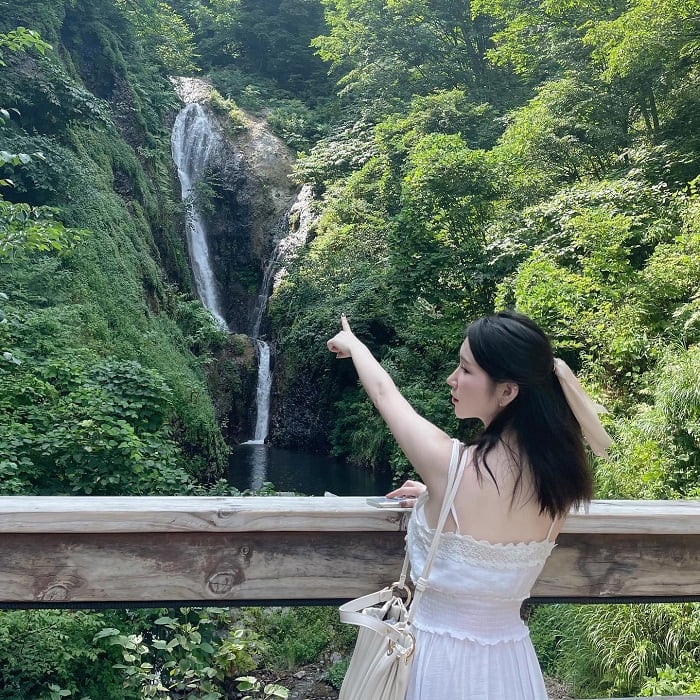 Đi đến thác Bongnae là điều tốt để làm trên đảo Ulleungdo