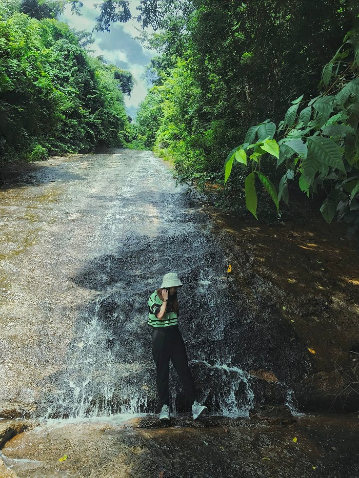 Thác Otuksa là thác nước đẹp ở miền Nam có không khí mát lành dễ chịu