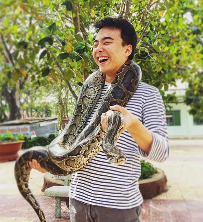 Pocket travel experiences in the West - Dong Tam Snake Farm