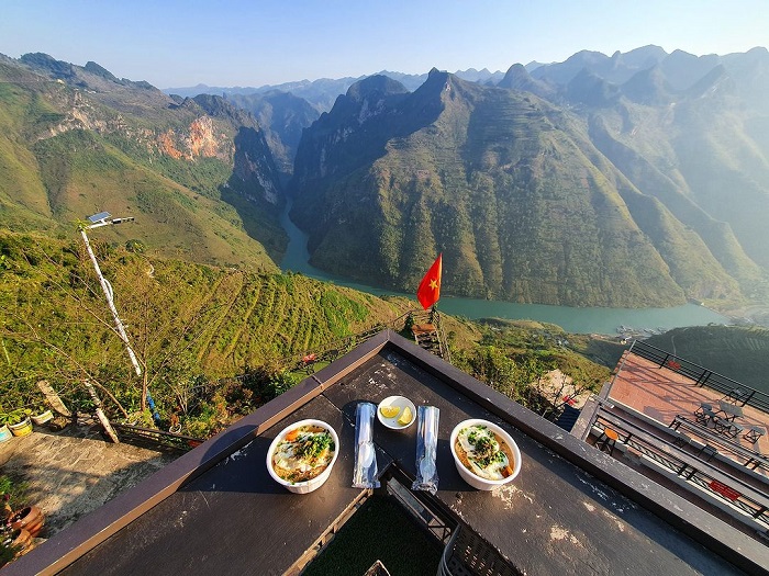 Sông Nho Quế là nơi có view ăn sáng triệu đô ở Việt Nam được người trẻ yêu thích