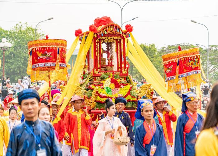 Sắc màu văn hoá tâm linh độc đáo ở lễ hội Điện Huệ Nam xứ Huế 