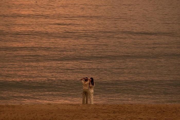 Tắm biể ở bãi biển Kkotji Hàn Quốc