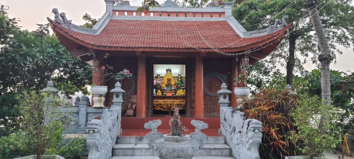 du lịch biển Hải Thanh - chùa Đót Tiên