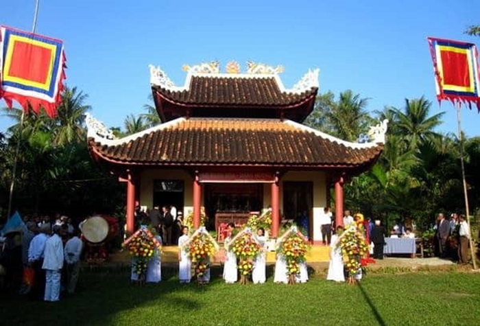 du lịch biển Hải Thanh - nhà thờ Đào Duy Từ