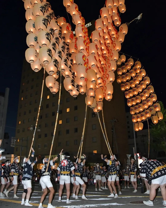 Lễ hội Akita Kanto cũng là lễ hội mùa hè trên thế giới mang lại bầu không khí tưng bừng