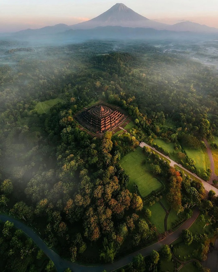 Chùa Borobudur là ngôi chùa lớn nhất thế giới mang vẻ đẹp huyền bí 