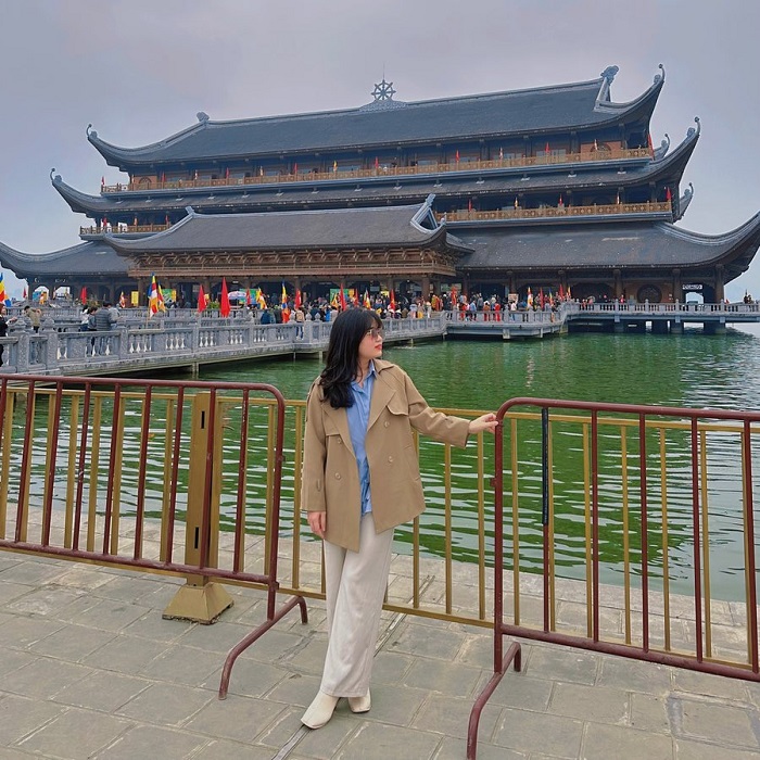 Chùa Tam Chúc là ngôi chùa lớn nhất thế giới mà bạn không thể bỏ qua