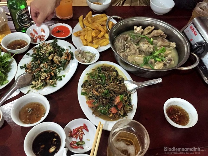 quán hải sản ở Nam Định - Quán Lá Chợ Phiên