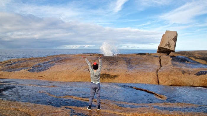 Rocking Rock là điều nên làm và xem ở thị trấn Bicheno Úc