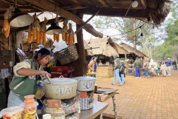 Chợ phiên Măng Đen - Nơi hội tụ của những sắc màu văn hóa độc đáo 