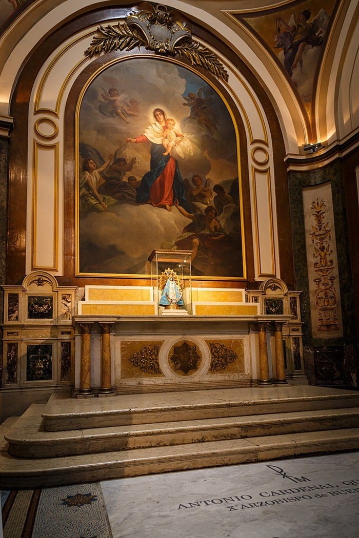 Những bức tranh khảm ở nhà thờ Metropolitan Argentina