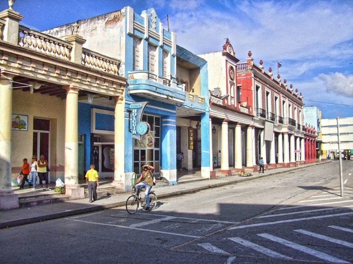 Khám phá phố cổ Holguin là hoạt động không thể bỏ lỡ khi tới thành phố Holguin Cuba