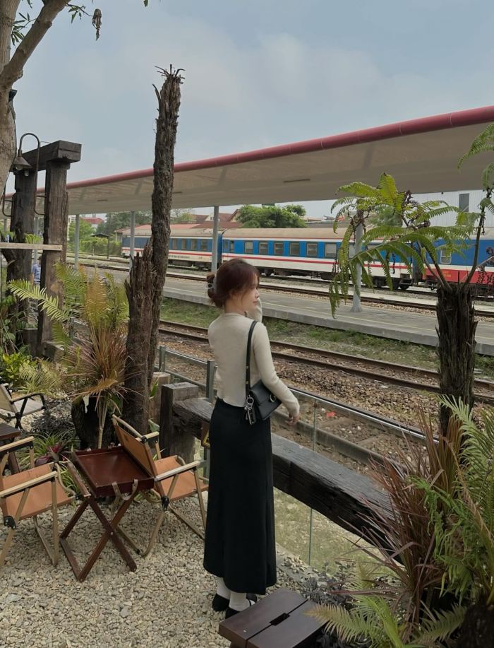 cafe đường tàu sân ga Huế 