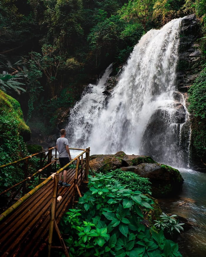 Chinh phục thác Wachirathan Thái Lan