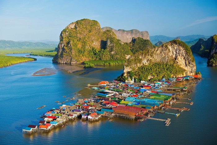 Tham quan Koh Panyee là điểm nổi bật và điểm tham quan chính của đảo James Bond Thái Lan 