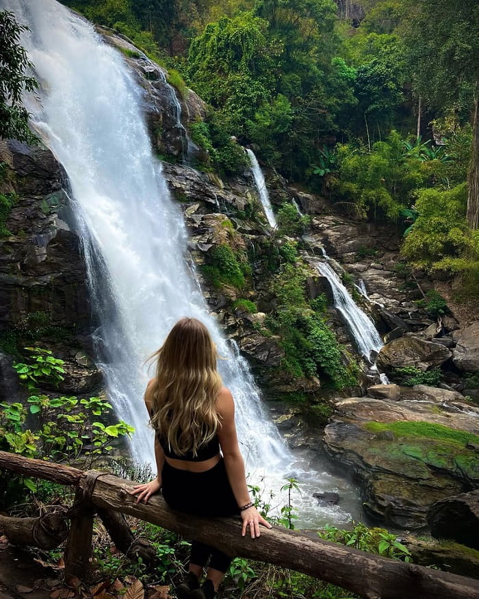 Chinh phục thác Wachirathan Thái Lan