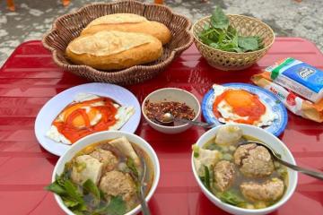 Review 12+ quán bánh mì xíu mại ngon ở Đà Lạt: Địa chỉ, giá bán và giờ mở cửa (Update 2026)