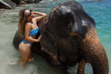 Trải nghiệm một ngày ở bãi biển Karon Phuket Thái Lan có gì thú vị?