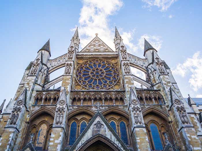 8 nhà thờ tuyệt đẹp phải đến khi du lịch Anh