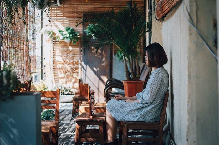 Nostalgic cafe between Hanoi
