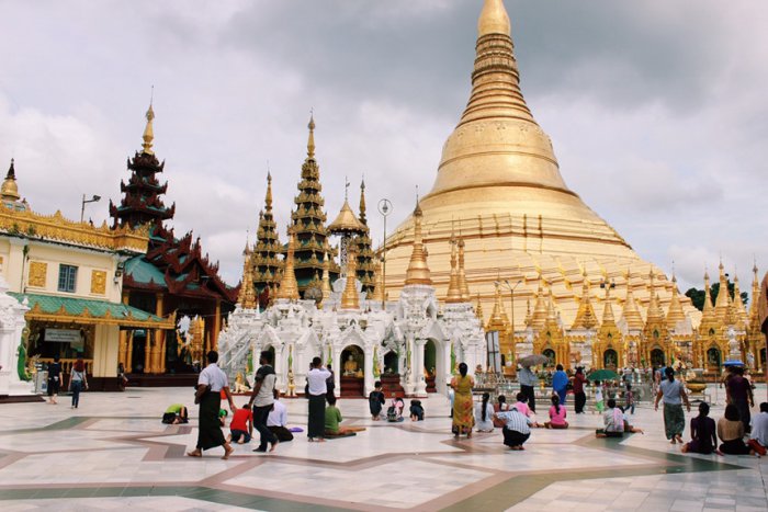 Đến đền chùa Myanmar cần lưu ý những điều gì?