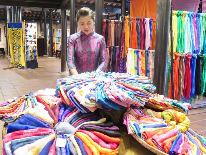 Silk village in Hoi An has many interesting things worth exploring and learning.