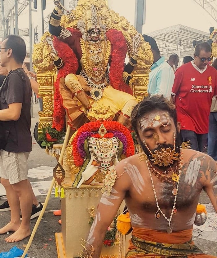 Hú hồn hú vía khi tham gia lễ hội Thaipusam ở Malaysia