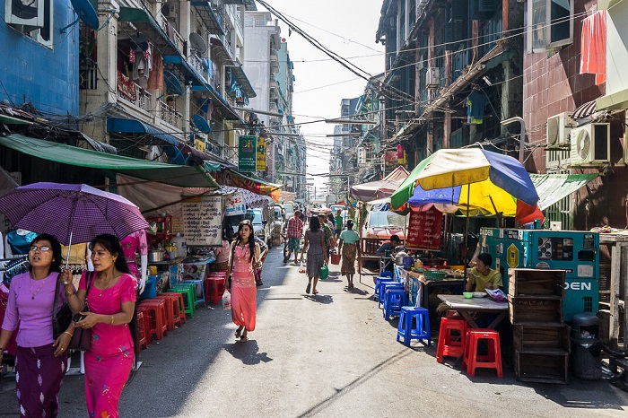 Con phố 19th Street - địa điểm du lịch nổi tiếng tại Yangon