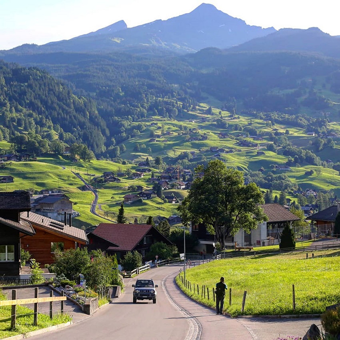 Lạc bước vào ngôi làng Grindelwald đẹp như tranh vẽ