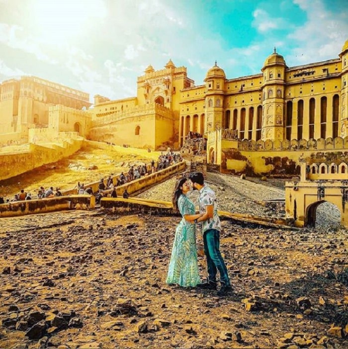 Lạc vào khung cảnh hoàng hôn tuyệt đẹp nơi pháo đài Nahargarh Ấn Độ