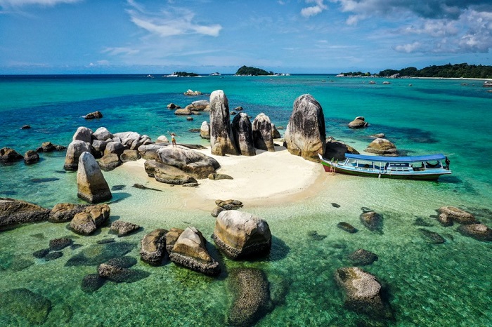 Đảo Batu Berlayar ở Belitung - Đảo du lịch ở Indonesia