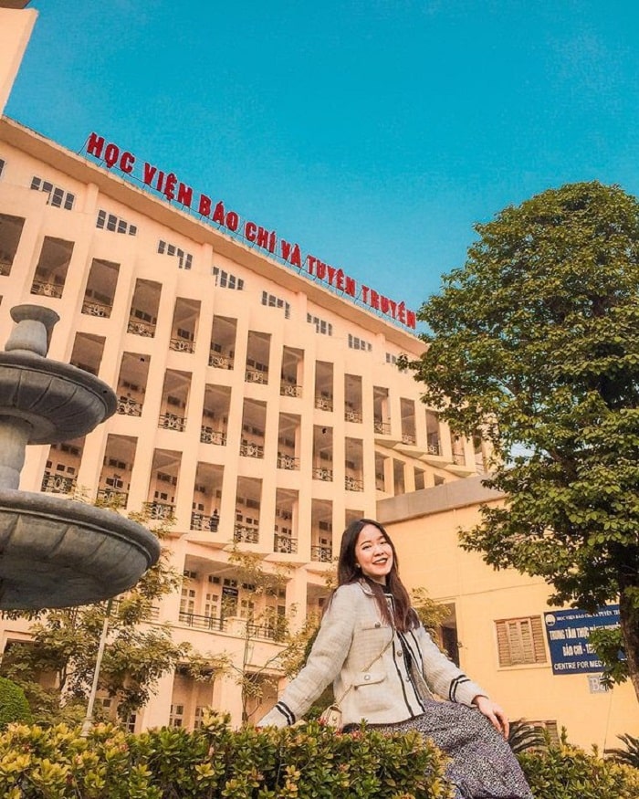 Academy of Journalism and Propaganda - University with beautiful view in Hanoi Hà 